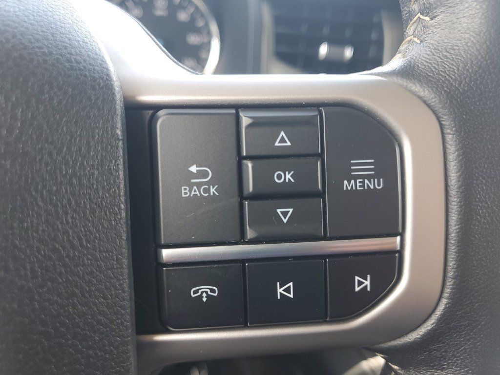 Used 2024 Ford Expedition XLT AWD/4WD image 31