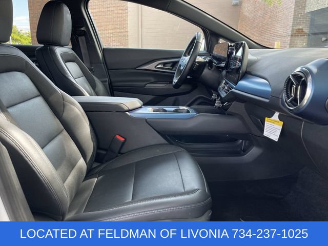 Certified 2024 Chevrolet Equinox EV LT FWD image 25