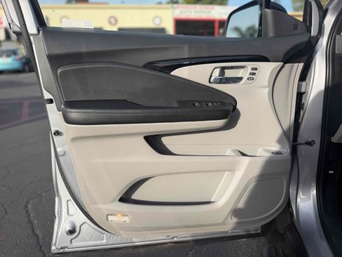 Used 2019 Honda Pilot Elite image 20