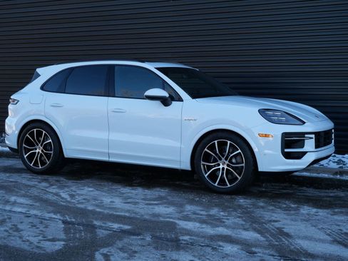 New 2026 Porsche Cayenne E-Hybrid image 28