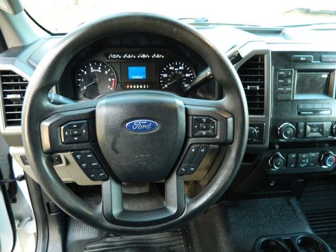 Used 2019 Ford F350 XL w/ Power Equipment Group image 17