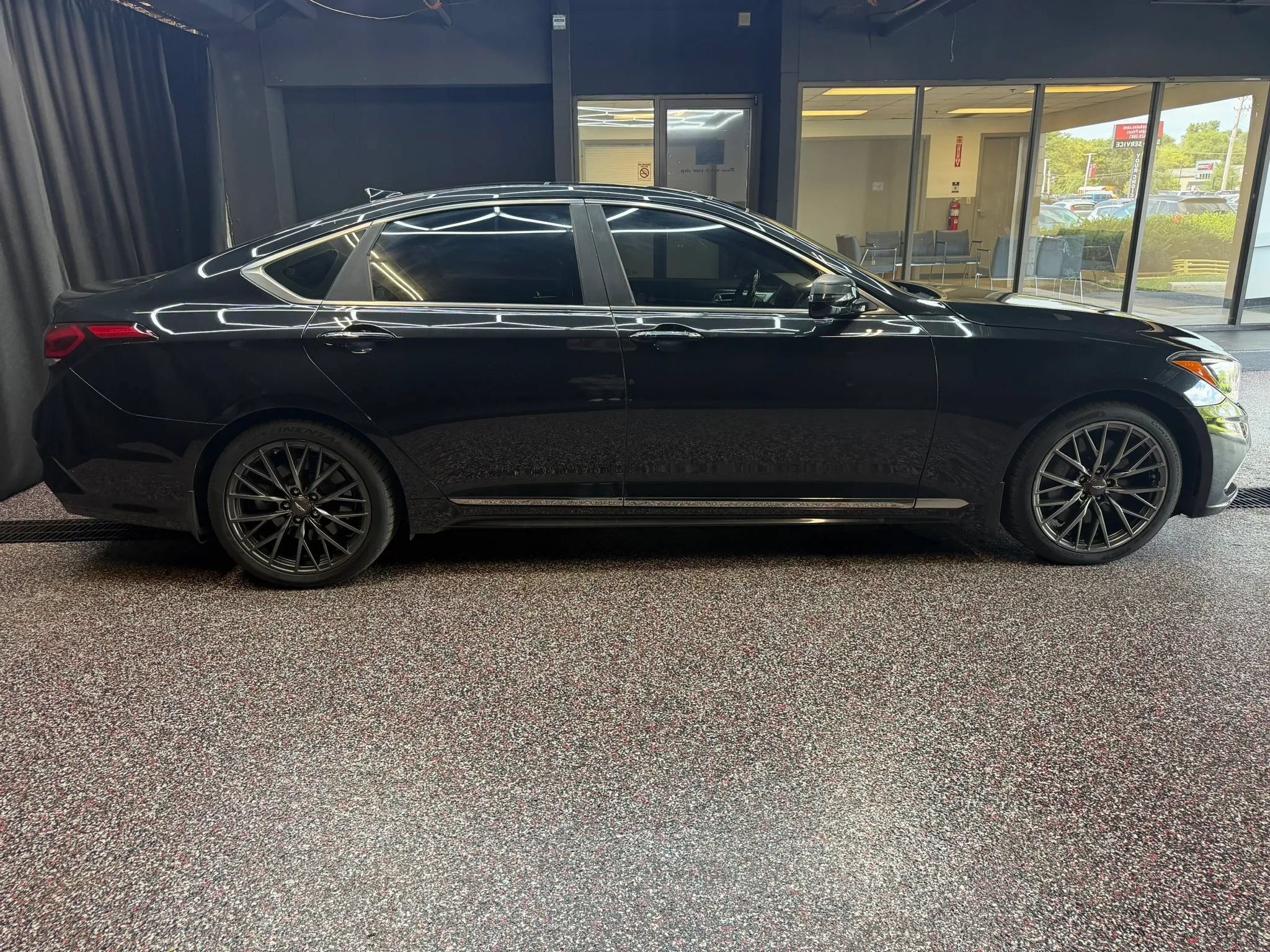 Used 2019 Genesis G80 3.3T Sport RWD image 9