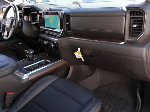 Certified 2023 GMC Sierra 1500 SLT w/ SLT Premium Package image 13