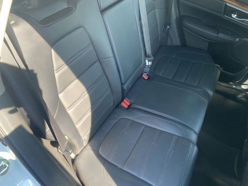 Used 2018 Honda CR-V Touring image 26