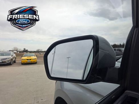 Used 2024 Ford Expedition Max XLT image 10