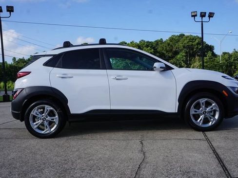 Used 2023 Hyundai Kona SEL w/ Cargo Package FWD image 3