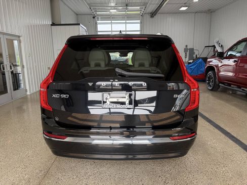 Used 2023 Volvo XC90 B6 Ultimate AWD/4WD image 4