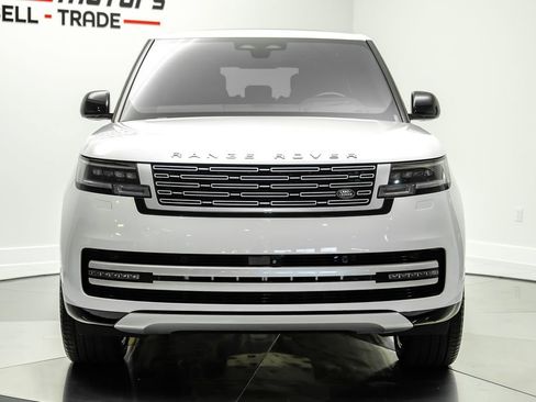 Used 2024 Land Rover Range Rover Autobiography AWD/4WD image 2