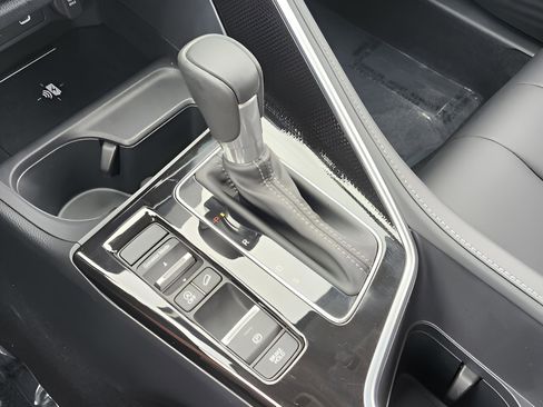 Used 2025 Acura ADX FWD image 40