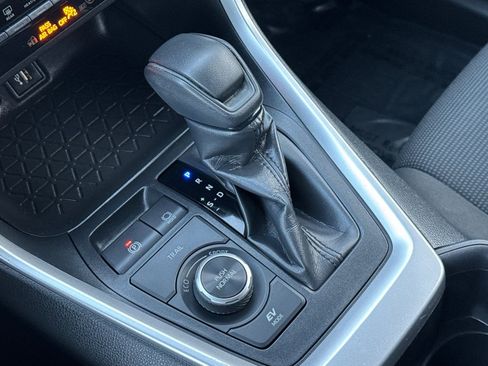 Used 2023 Toyota RAV4 LE image 20