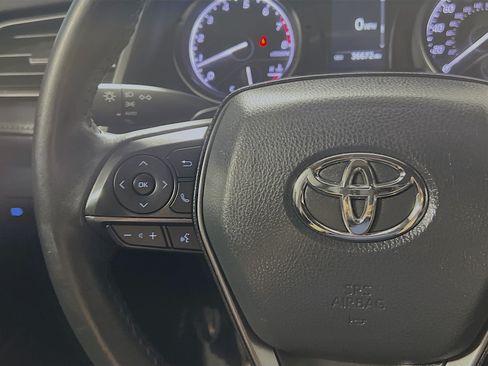 Used 2024 Toyota Camry SE FWD image 19