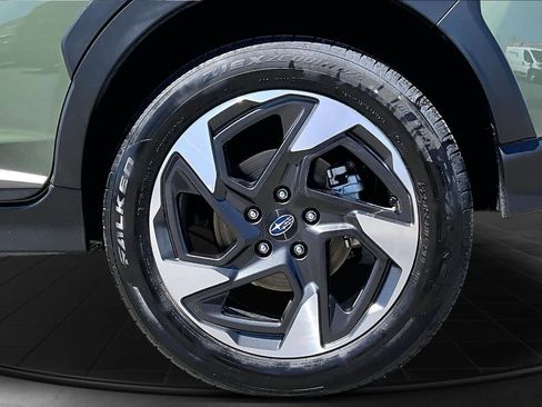 Used 2025 Subaru Crosstrek 2.5i Limited w/ Popular Package #3A AWD/4WD image 35
