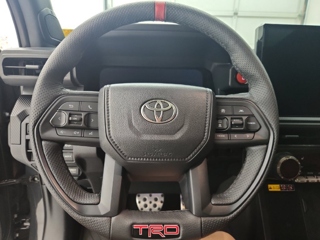 Used 2025 Toyota Tacoma TRD Pro AWD/4WD image 24