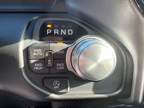 Used 2025 RAM 1500 Laramie AWD/4WD image 24