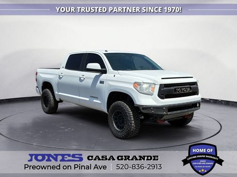Used 2017 Toyota Tundra SR5 w/ TRD Off Road Package AWD/4WD image 7