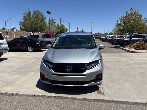 Certified 2025 Honda Odyssey Touring image 3