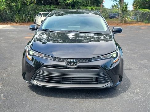 Used 2026 Toyota Corolla LE FWD image 2