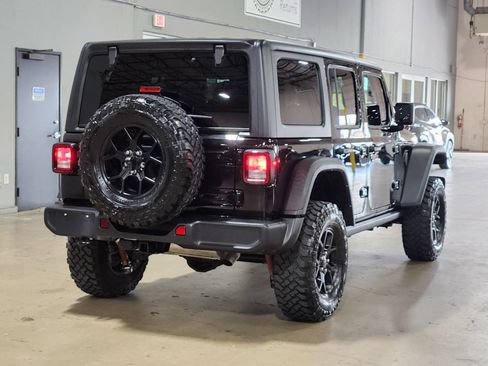 Used 2024 Jeep Wrangler Unlimited Sport AWD/4WD image 8