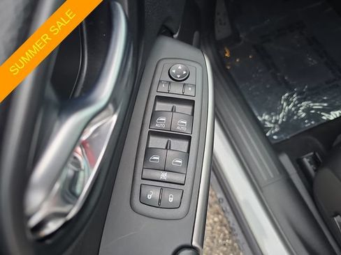 Certified 2022 Jeep Cherokee Latitude Lux FWD image 14