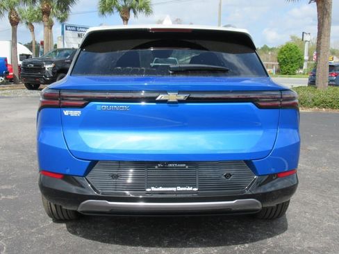 New 2025 Chevrolet Equinox EV LT w/ Convenience Package image 5
