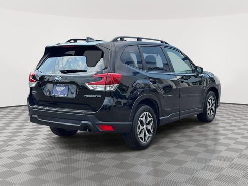 Used 2023 Subaru Forester Premium AWD/4WD image 8