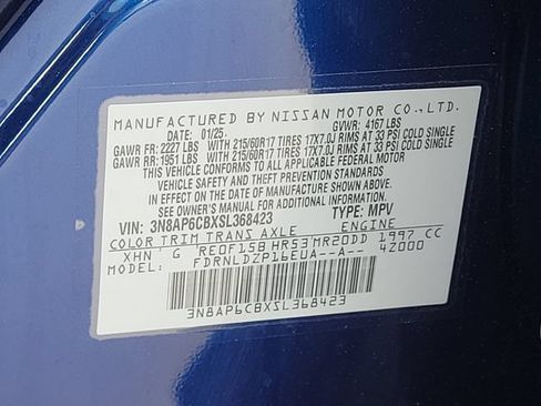Used 2025 Nissan Kicks SV AWD/4WD image 17