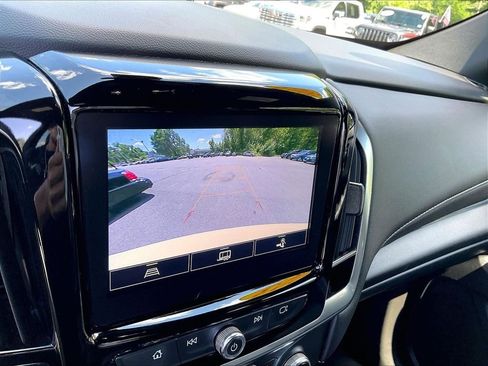 Used 2023 Chevrolet Traverse LT w/ Midnight/Sport Edition AWD/4WD image 16