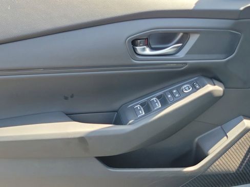 Certified 2023 Honda Accord EX image 17