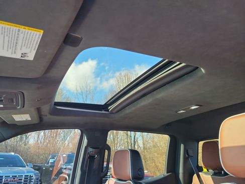 Used 2023 GMC Sierra 1500 Denali Ultimate image 18