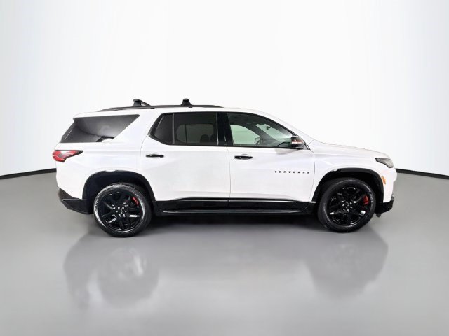 Used 2023 Chevrolet Traverse Premier w/ Redline Edition FWD image 11