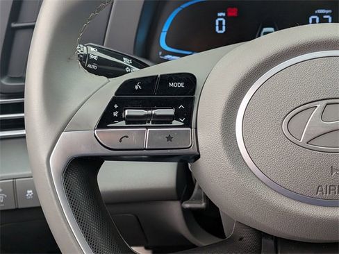 Used 2025 Hyundai Elantra Sport image 15