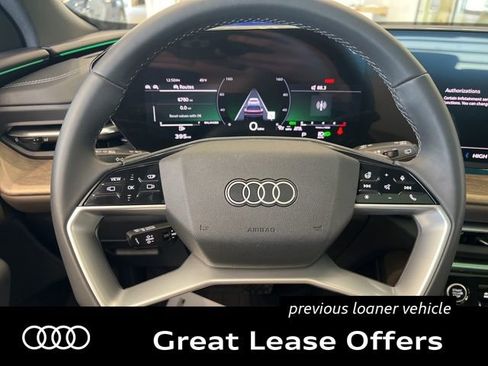 Used 2025 Audi Q5 Premium w/ Premium Plus AWD/4WD image 25