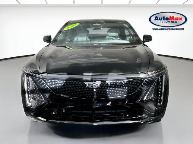 Used 2024 Cadillac Lyriq Sport AWD/4WD image 7