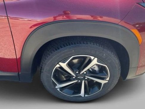 Used 2022 Chevrolet TrailBlazer RS w/ Sun and Liftgate Package FWD image 4