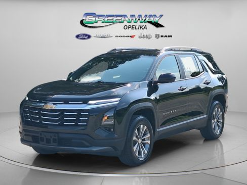 Used 2025 Chevrolet Equinox LT w/ Convenience Package II AWD/4WD image 3