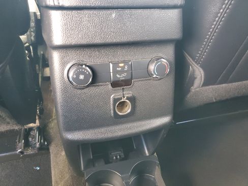 Used 2017 Ford Explorer XLT w/ Equipment Group 202A image 33