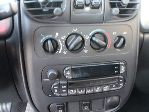 Used 2005 Chrysler PT Cruiser Touring image 26
