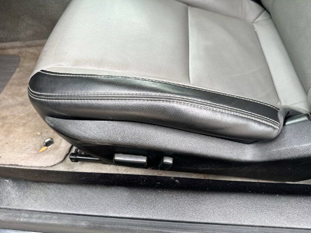 Used 2010 Chevrolet Camaro LT RWD image 38