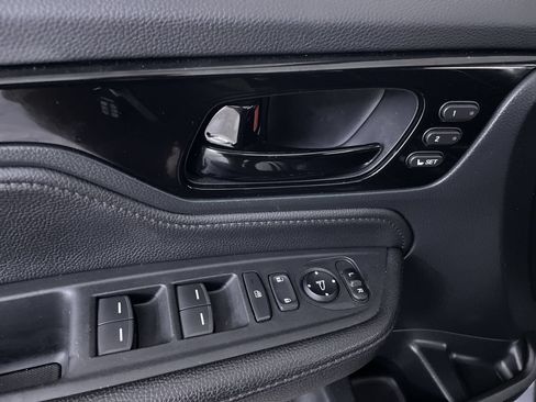 Used 2023 Honda Odyssey Touring image 11