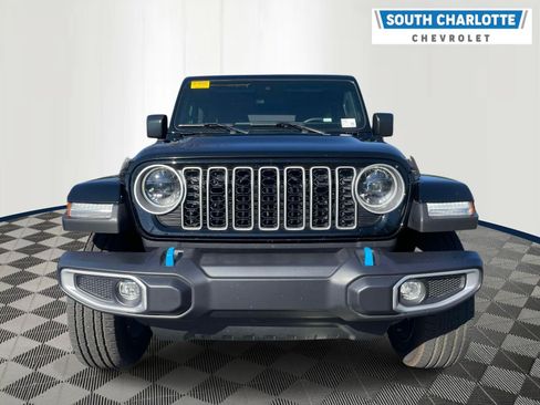 Used 2024 Jeep Wrangler Unlimited Sahara AWD/4WD image 2