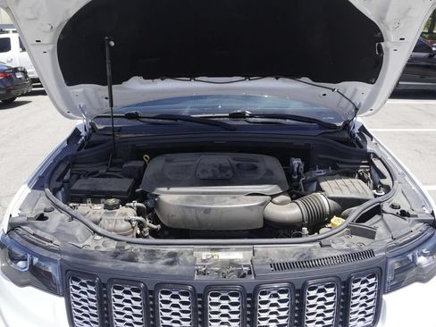 Used 2021 Jeep Grand Cherokee Laredo X RWD image 29