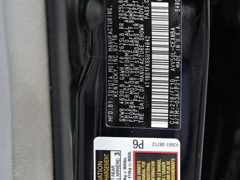 Used 2016 Toyota Camry LE FWD image 23