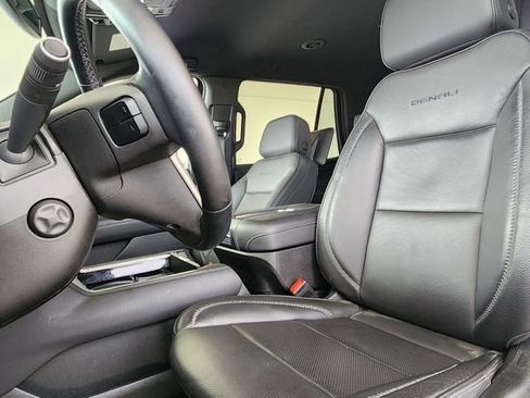 Used 2024 GMC Yukon Denali AWD/4WD image 15