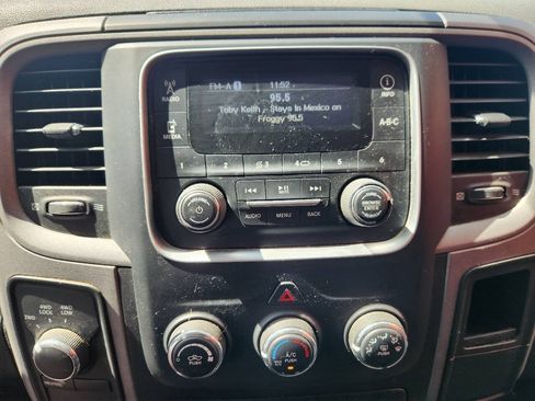 Used 2014 RAM 1500 Express AWD/4WD image 19
