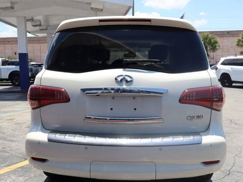 Used 2016 INFINITI QX80 4WD w/ Deluxe Technology Package image 4