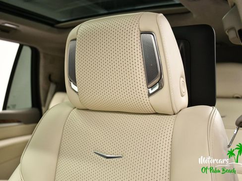 Used 2025 Cadillac Escalade Sport Platinum AWD/4WD image 32