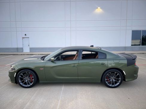 Used 2022 Dodge Charger Scat Pack w/ Plus Group RWD image 15
