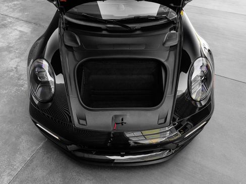 Certified 2023 Porsche 911 Carrera GTS RWD image 43