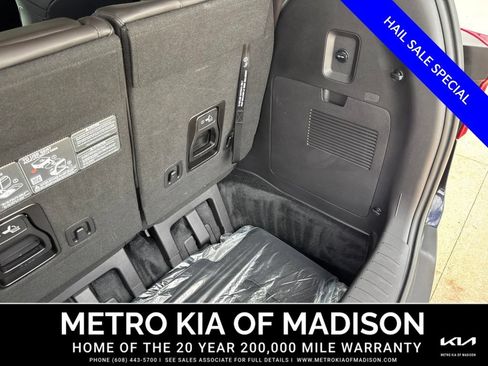 Used 2026 Kia Carnival EX FWD image 33