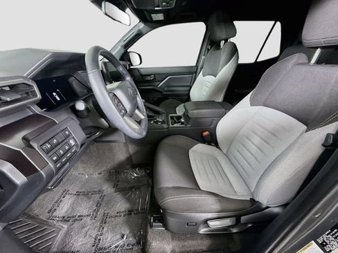 Certified 2025 Toyota 4Runner TRD Off-Road AWD/4WD image 22